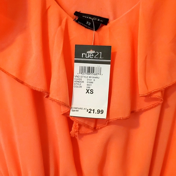 Junior's Dress - Picture 2 of 3